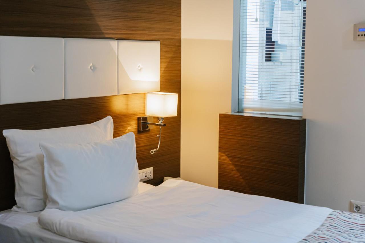 Hotel Dukagjini Peje Eksteriør bilde